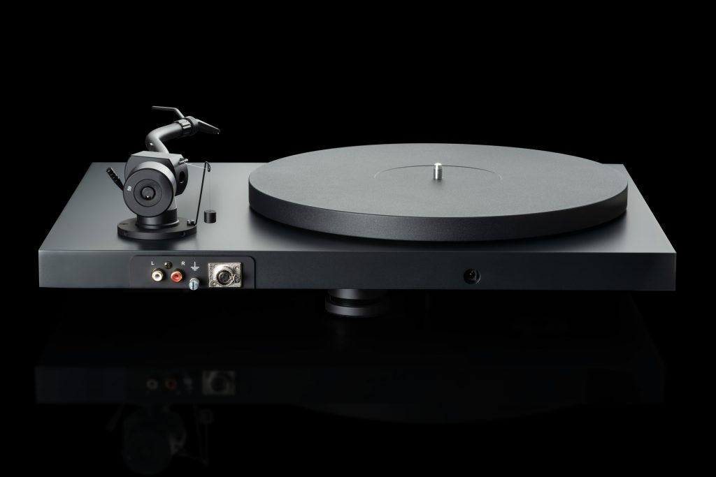 Nuovo Pro-Ject Debut PRO S Balanced, meno rumore e più fedeltà